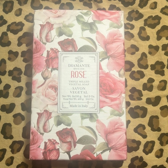 NWT Diamanté Triple Milled Beauty Bars x 3 In Rose Made in Italy - Picture 1 of 8